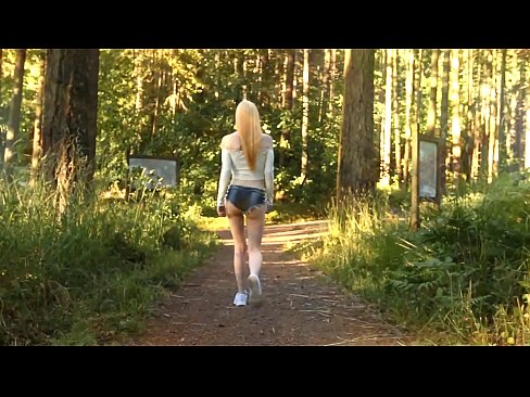 ❤️ Vakker kvinne beveger seg sakte, ikke nakenvideo ❤ Russisk porno hos oss no.bassaniluigi.ru ❤